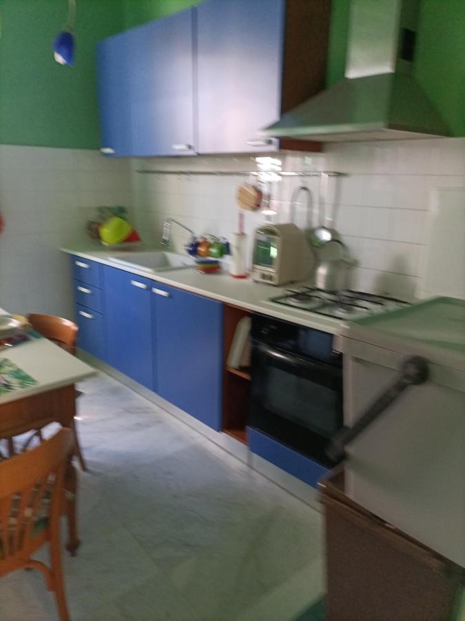 Casa Di Titta Vicino Al Mare Vila Viareggio Exterior foto